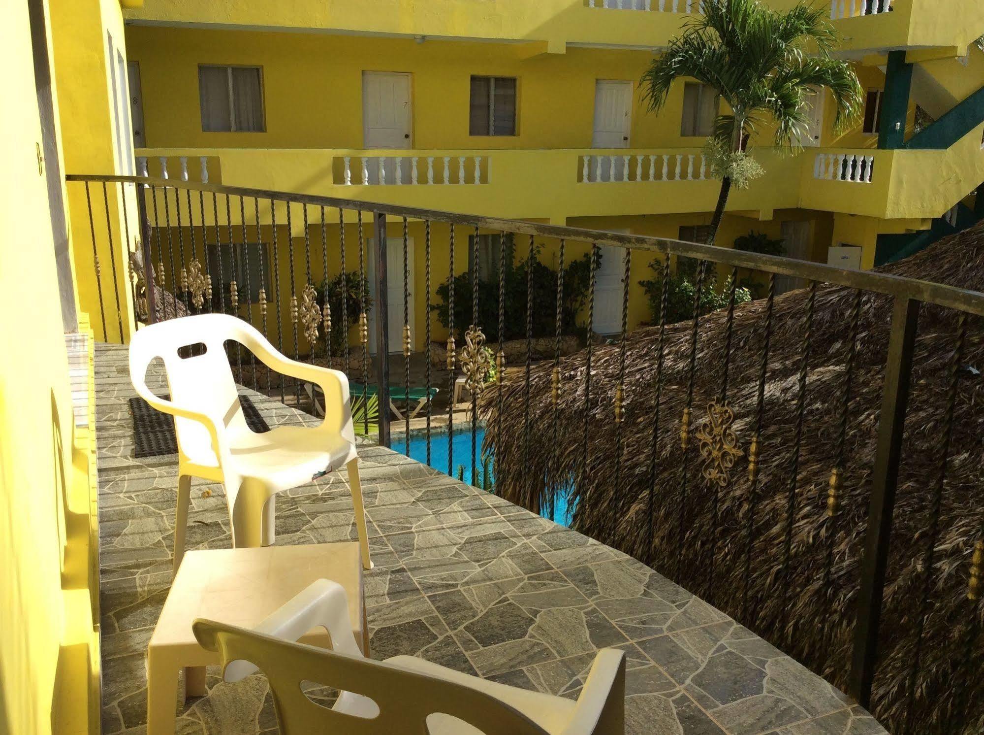Coco Hotel Sosua Bagian luar foto